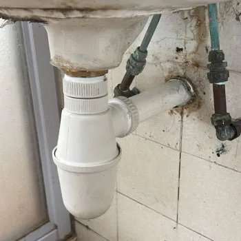 Image 25: Kitchen Sink Bottle Trap Installation / Replacement