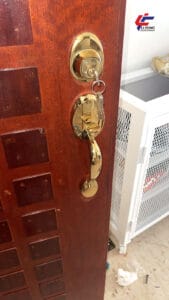 Main-door-lock-installation-&-replacement