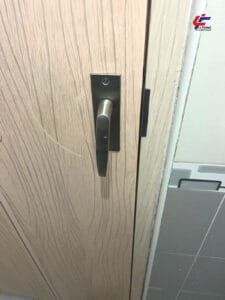 Toilet-folding-door-handles-lock-installation-&-replacement
